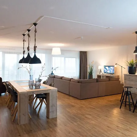 Overlooking The Scheveningen Harbor Appartement
